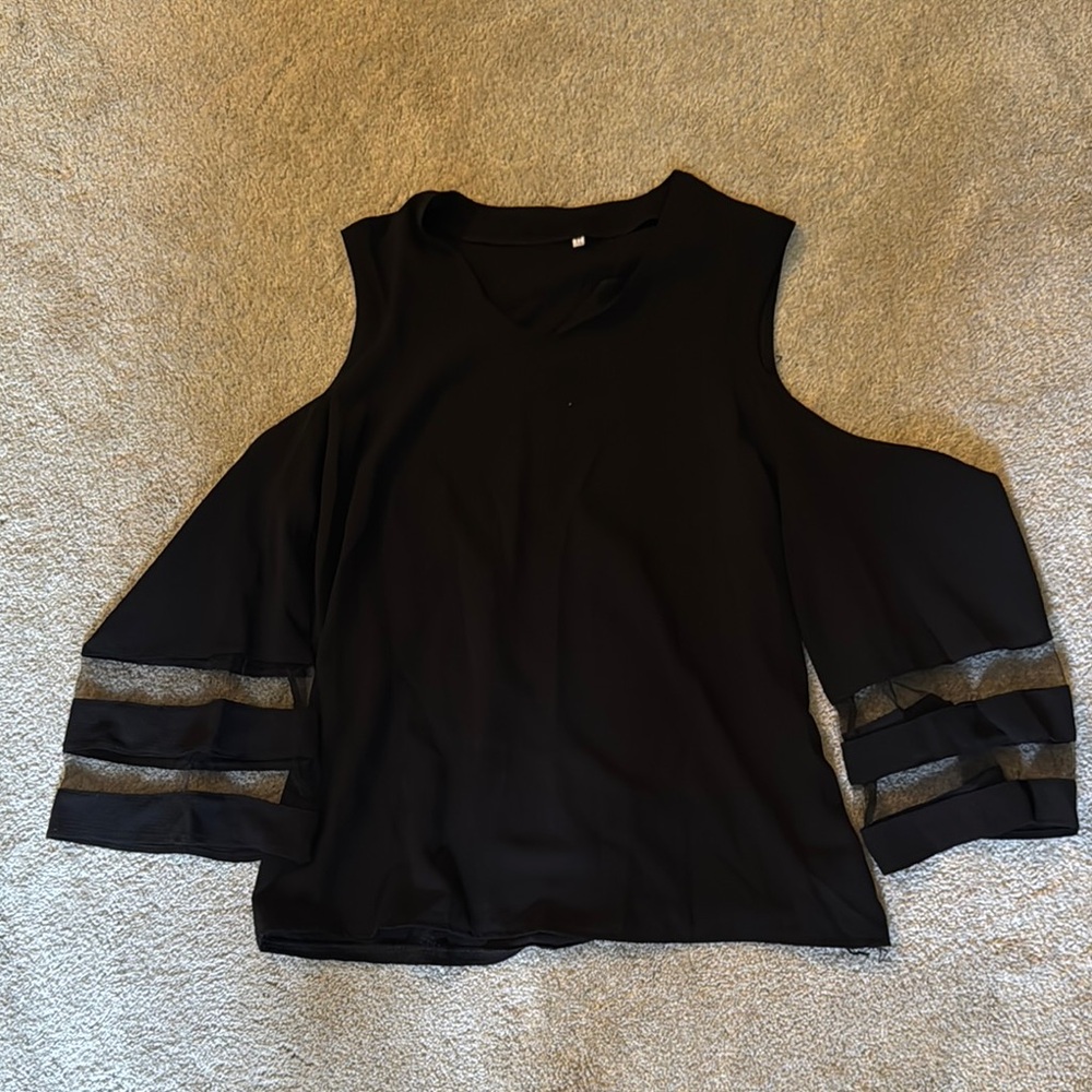 Source Unknown Black 3/4 Sleeve Cut Out Blouse